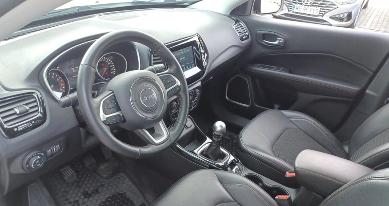 Jeep Compass cena 83500 przebieg: 54390, rok produkcji 2018 z Kluczbork małe 379